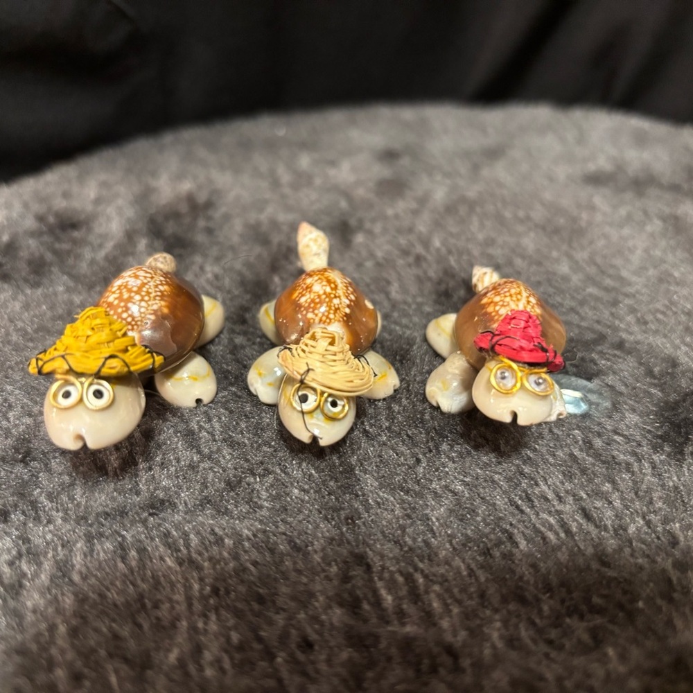 🐢 Set of 3 Handcrafted Seashell Turtle Figurines – Beach Coastal Decor